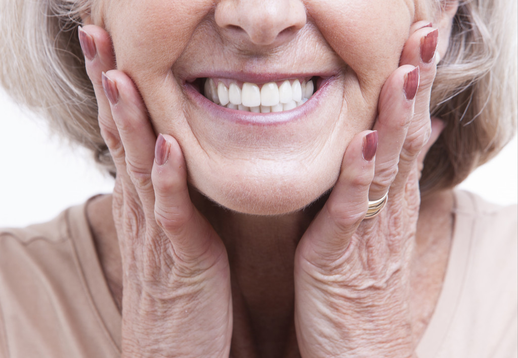 An older adult with good dental health