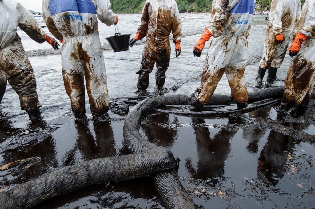 A massive oil spill